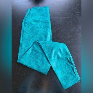 Carbon38 Takara Shine Leggings